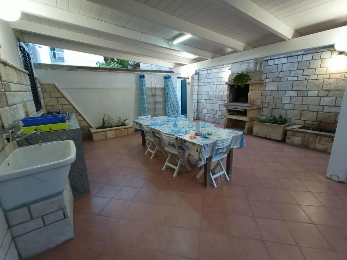 Villetta Poesia a 50 m dal mare con giardino e parking Torre dell'Orso Esterno foto