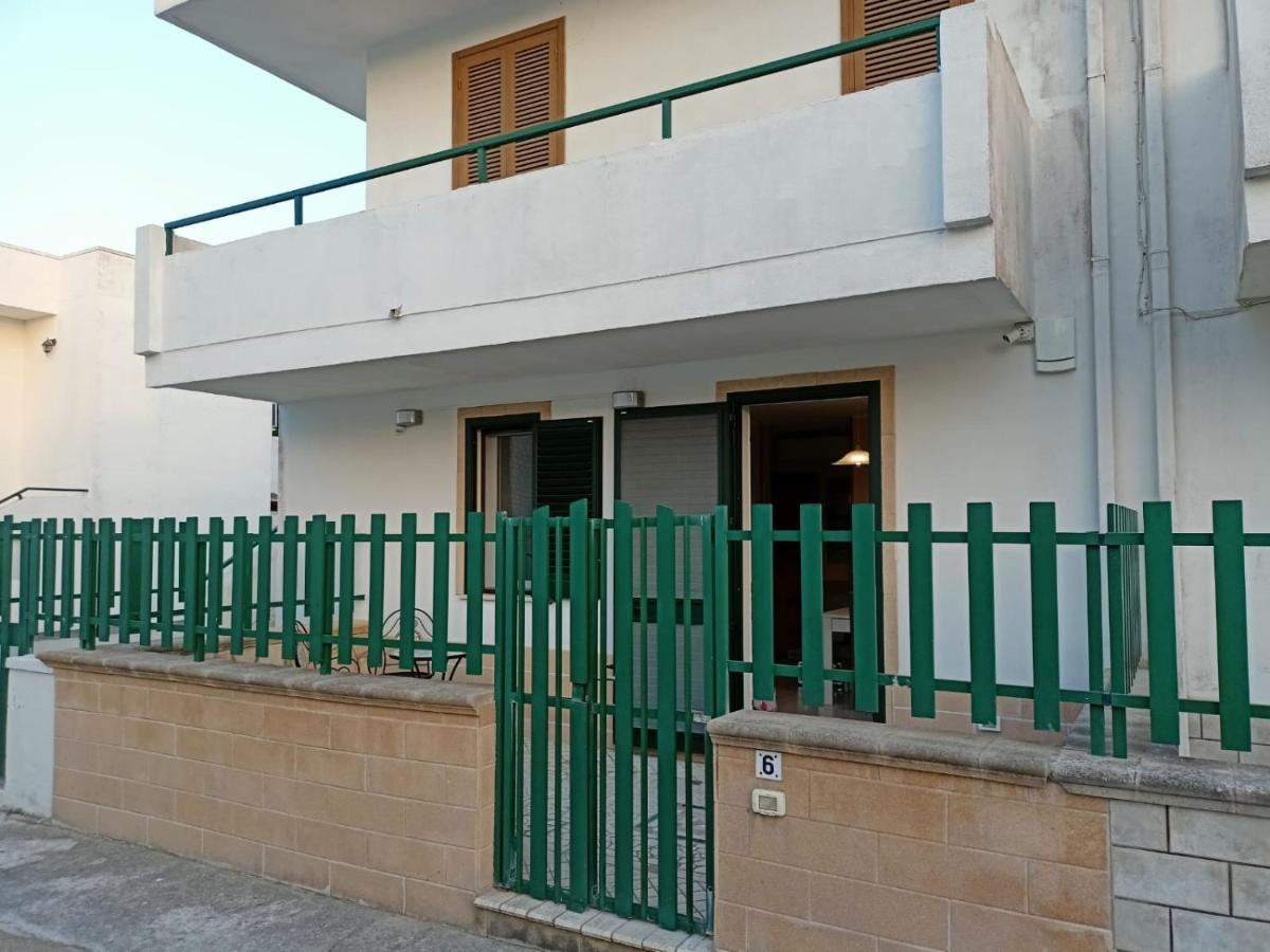 Villetta Poesia a 50 m dal mare con giardino e parking Torre dell'Orso Esterno foto