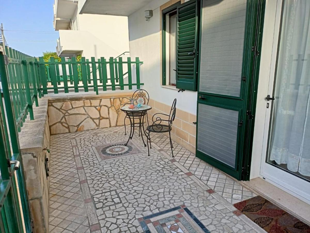Villetta Poesia a 50 m dal mare con giardino e parking Torre dell'Orso Esterno foto
